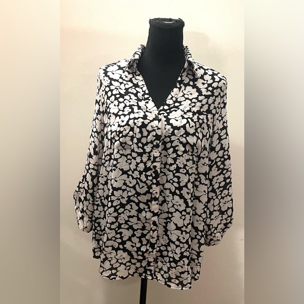 Fortune‎ + Ivy- Chic Monochrome Floral Women's Blouse Size XL - Picture 2 of 8